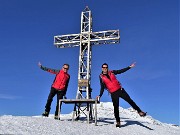 38 Alla croce di Cima Grem (2049 m)